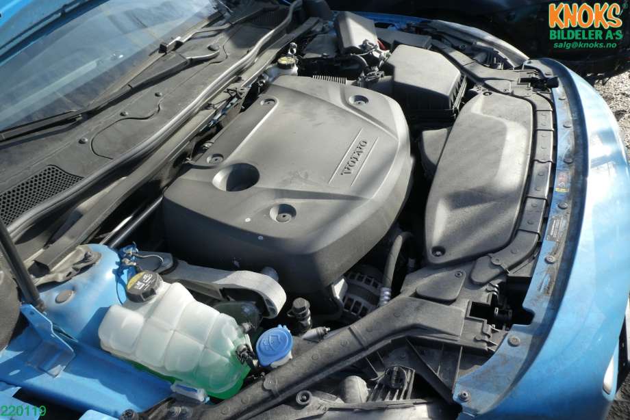 Volvo V40 2012-2019 , Motorkode: D4204T8, Girkassekode: 