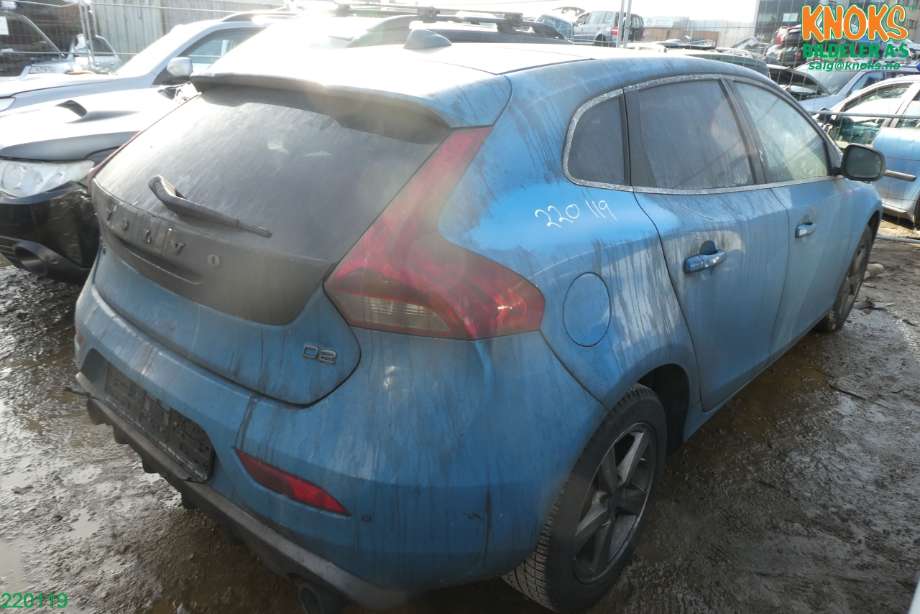 Volvo V40 2012-2019 , Motorkode: D4204T8, Girkassekode: 