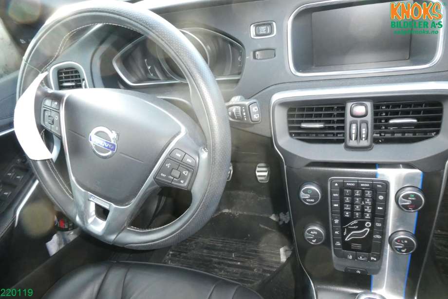 Volvo V40 2012-2019 , Motorkode: D4204T8, Girkassekode: 
