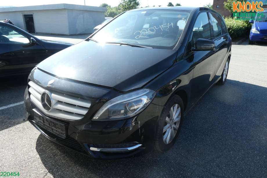 Mercedes B-Klasse 2011-2018 (W246) (W246), Motorkode: M270.910, Girkassekode: 724.002