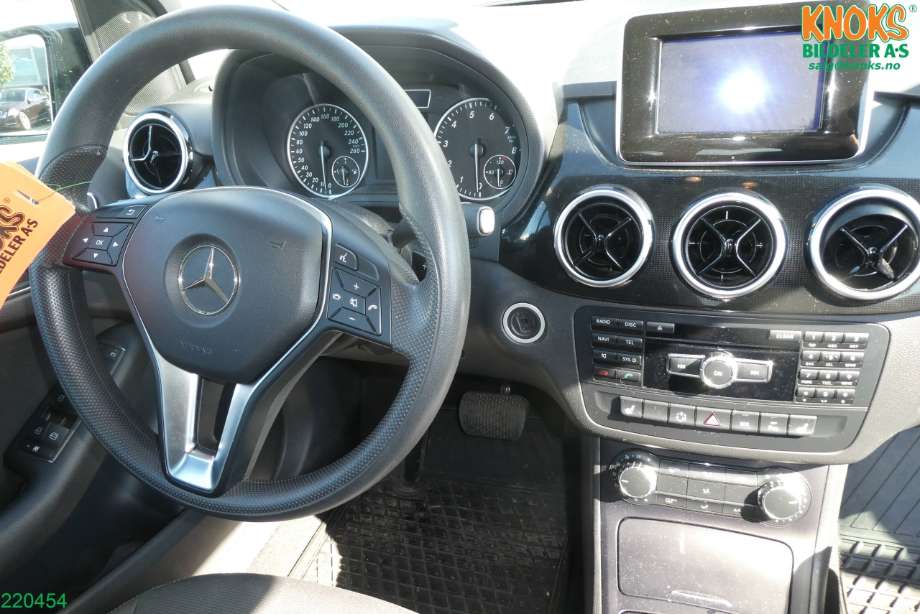 Mercedes B-Klasse 2011-2018 (W246) (W246), Motorkode: M270.910, Girkassekode: 724.002