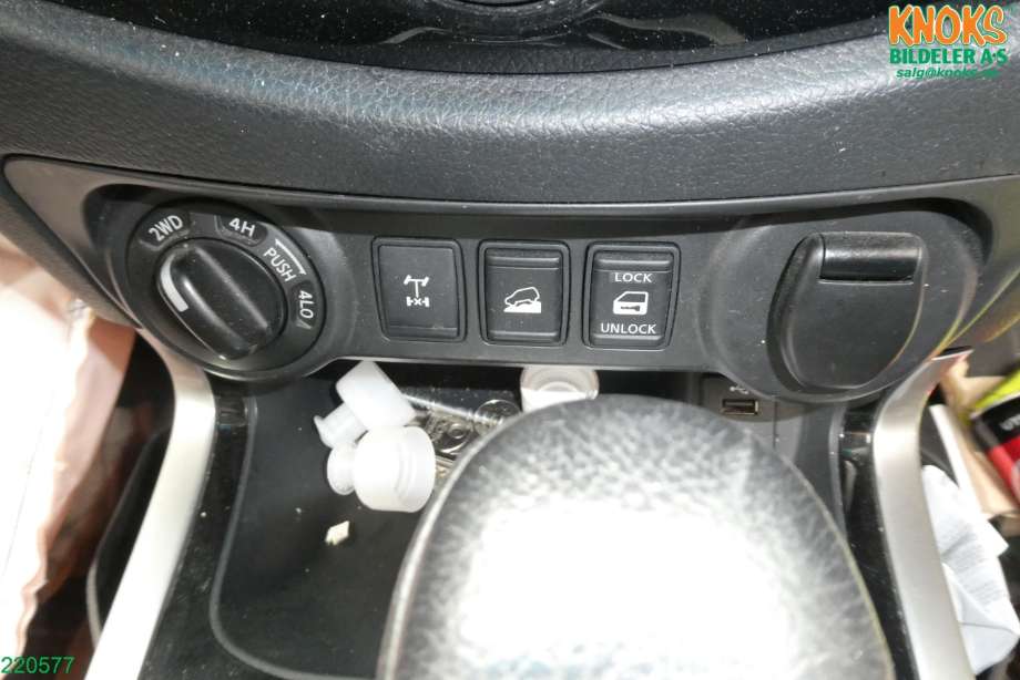 Nissan Navara 2016-->> (D23) (D23), Motorkode: YS23DDTT, Girkassekode: 