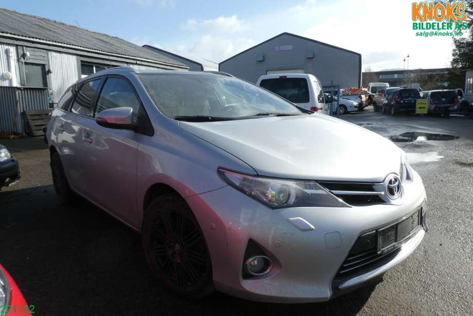Toyota Auris 2013-2015 (Type II, Fase 1) , Motorkode: 1AD-FTV, Girkassekode: