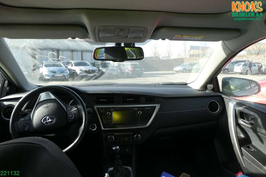 Toyota Auris 2013-2015 (Type II, Fase 1) , Motorkode: 1AD-FTV, Girkassekode: