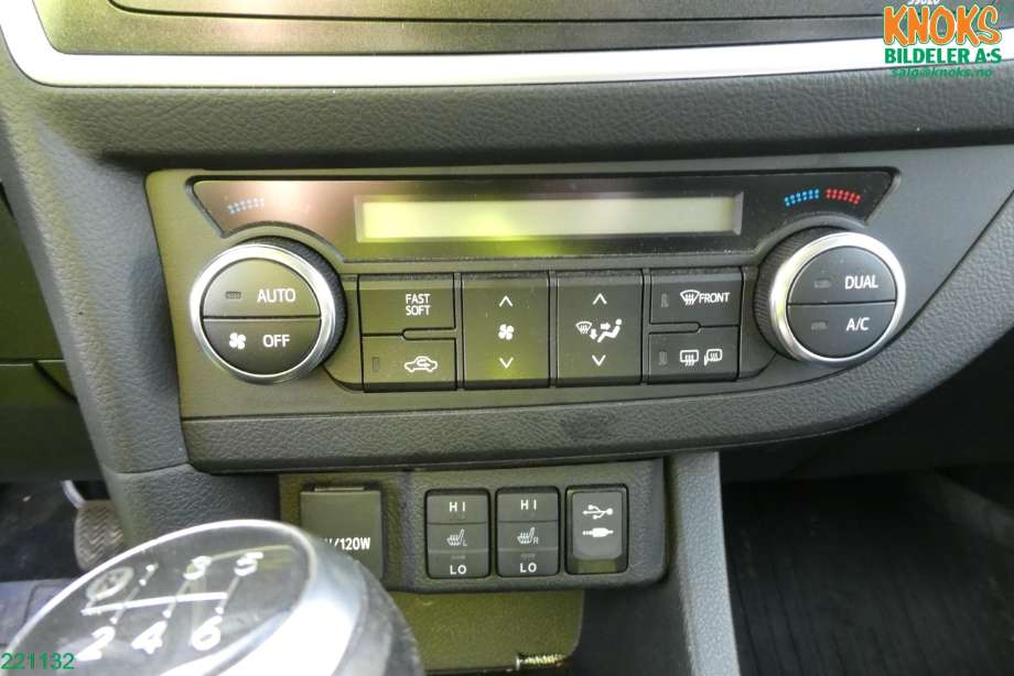 Toyota Auris 2013-2015 (Type II, Fase 1) , Motorkode: 1AD-FTV, Girkassekode: