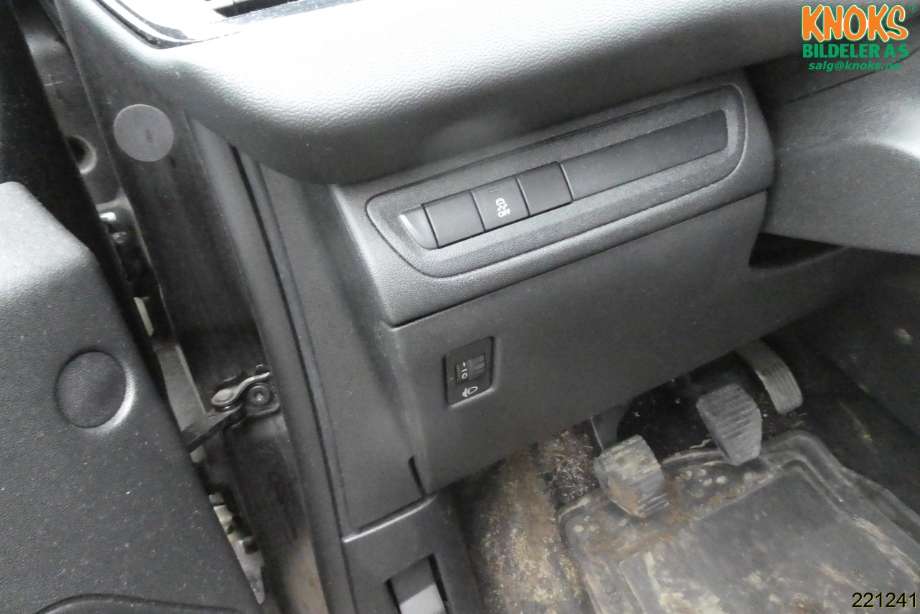 Peugeot 208 2012-2019 (Type I) , Motorkode: HMZ, Girkassekode: 