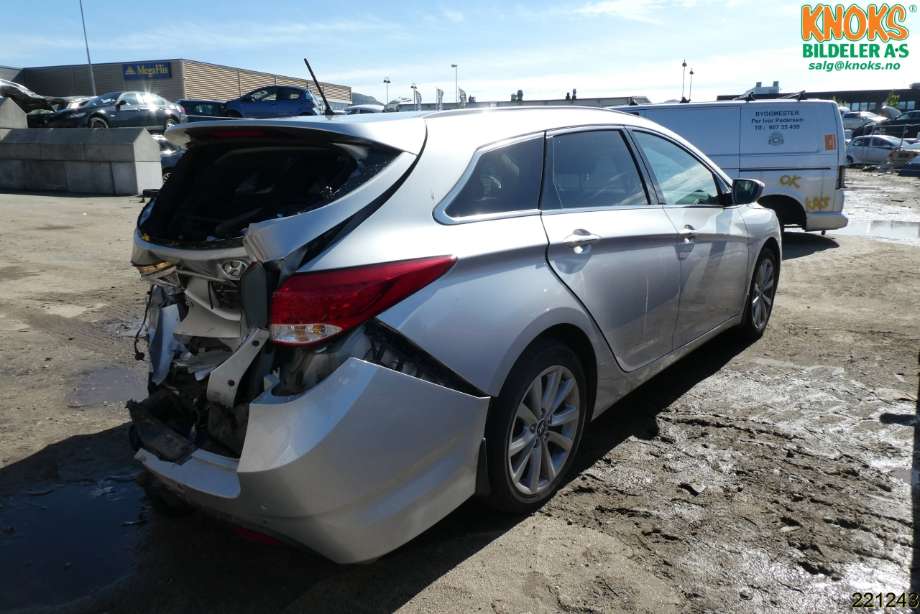 Hyundai i40 2012-2017 , Motorkode: D4FD, Girkassekode: 