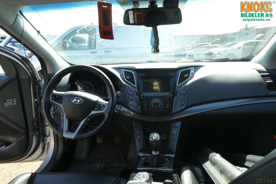 Hyundai i40 2012-2017 , Motorkode: D4FD, Girkassekode: 