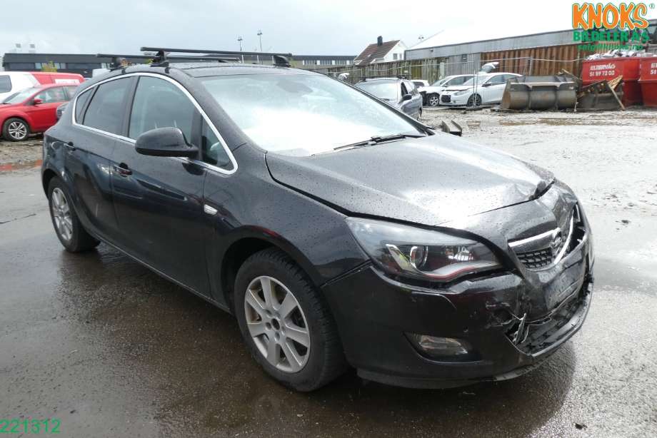 Opel Astra J 2010-2015 , Motorkode: A17DTJ, Girkassekode: 