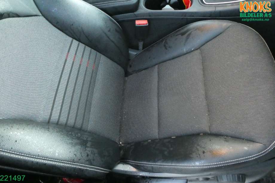 Mercedes B-Klasse 2011-2018 (W246) (W246), Motorkode: EM0004, Girkassekode: 