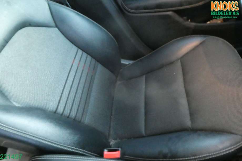 Mercedes B-Klasse 2011-2018 (W246) (W246), Motorkode: EM0004, Girkassekode: 