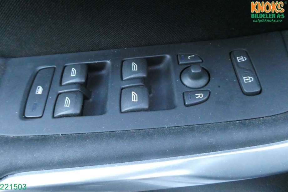 Volvo V40 2012-2019 , Motorkode: D4162T, Girkassekode: 