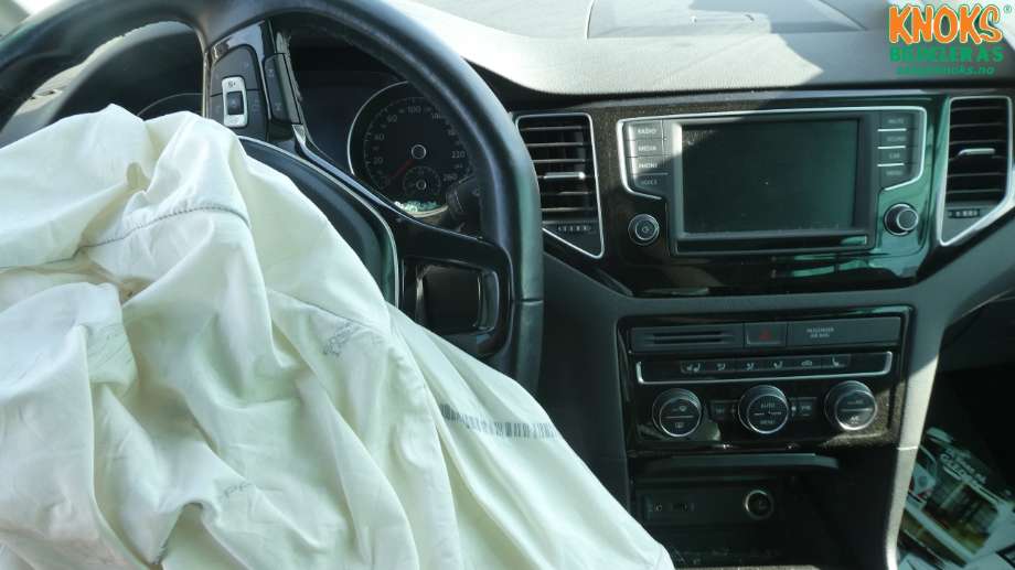 VW Golf Sportsvan 2014-2018 , Motorkode: CZDA, Girkassekode: SMQ