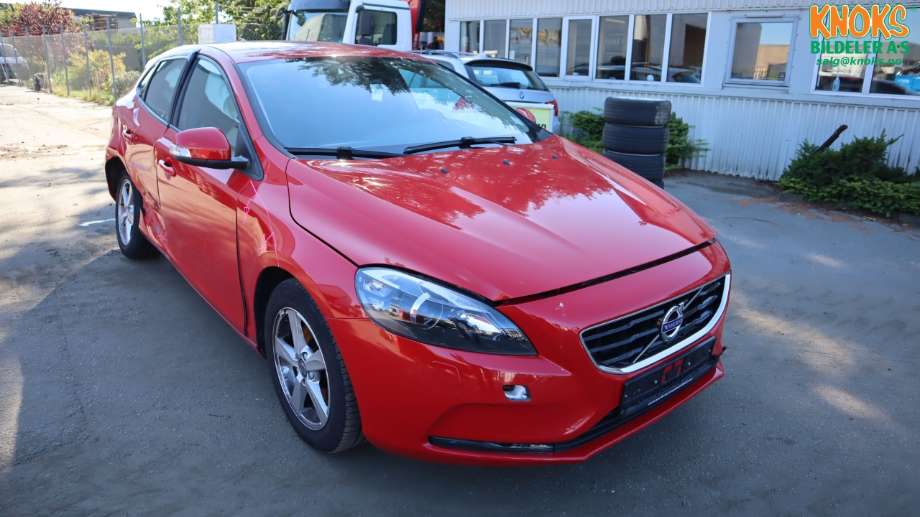 Volvo V40 2012-2019 , Motorkode: B4204T38, Girkassekode: