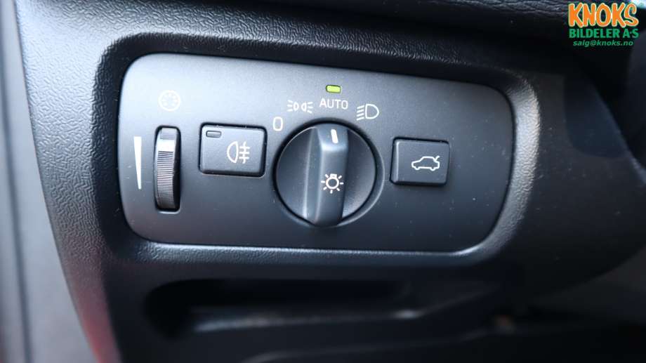 Volvo V40 2012-2019 , Motorkode: B4204T38, Girkassekode: 
