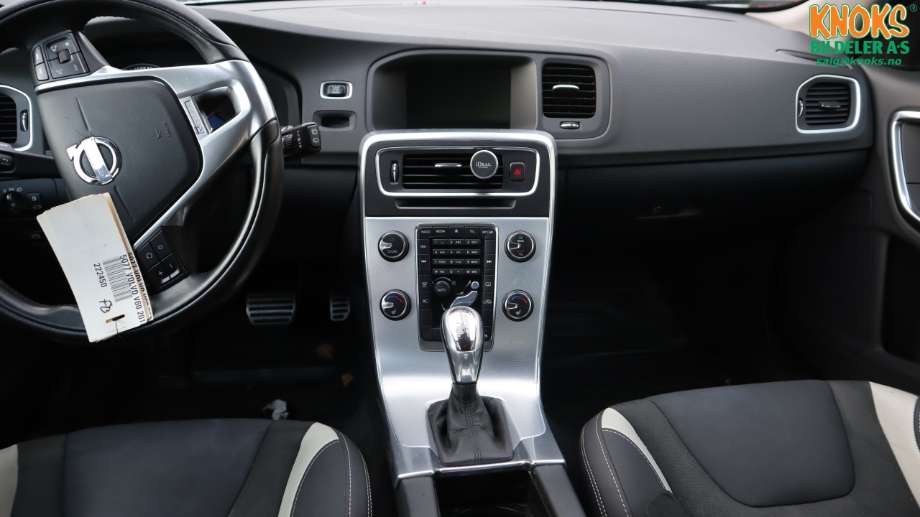 Volvo V60 2010-2013 (Type I, Fase 1) , Motorkode: B4164T, Girkassekode: 