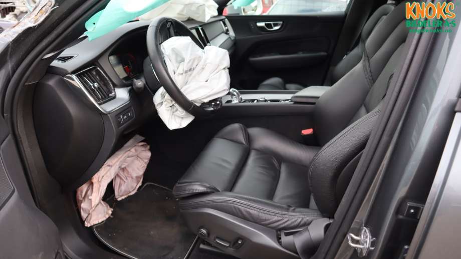 Volvo XC60 2017-->> (Type II) , Motorkode: B4204T35, Girkassekode: 