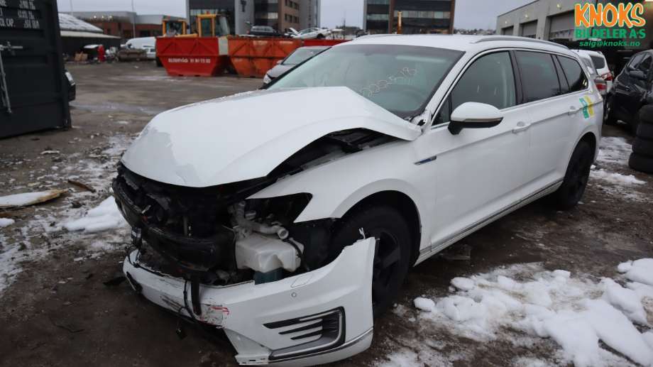 VW Passat 2015-2019 (Fase 1) (B8) (B8), Motorkode: CUKC, Girkassekode: RXG