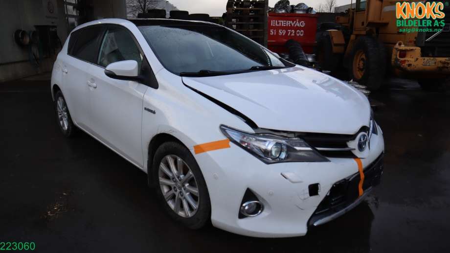 Toyota Auris 2013-2015 (Type II, Fase 1) , Motorkode: 2ZR-FXE, Girkassekode: P410