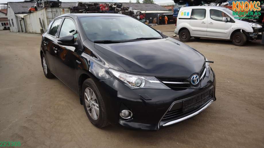 Toyota Auris 2013-2015 (Type II, Fase 1) , Motorkode: 2ZR-FXE, Girkassekode: P410