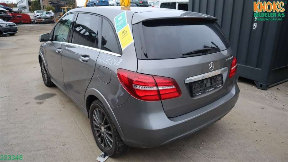 Mercedes B-Klasse 2011-2018 (W246) (W246), Motorkode: EM0004, Girkassekode: 