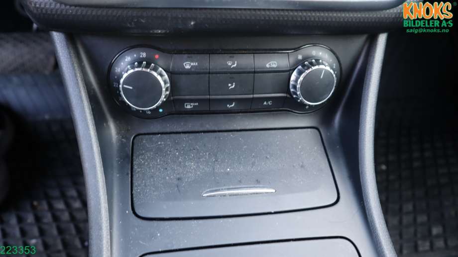 Mercedes A-Klasse 2012-2018 (W176) (W176), Motorkode: M270.910, Girkassekode: 