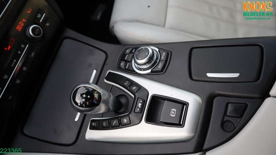BMW 5-Serie 2010-2017 (F10/F11) (F10/F11), Motorkode: S63-B44B, Girkassekode: 