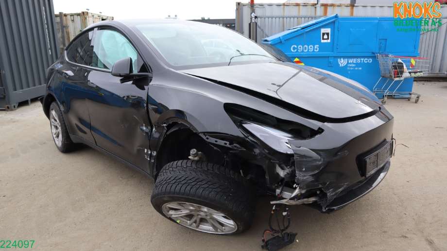 Tesla Model Y 2021-2024 (Type I) , Motorkode: , Girkassekode: 