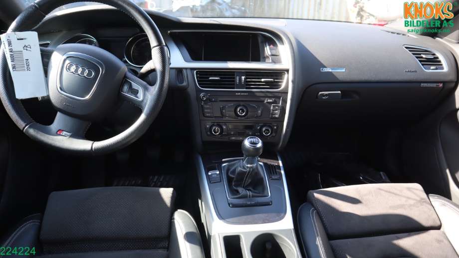 Audi A5 2007-2016 (Type I) , Motorkode: CDNB, Girkassekode: LLS