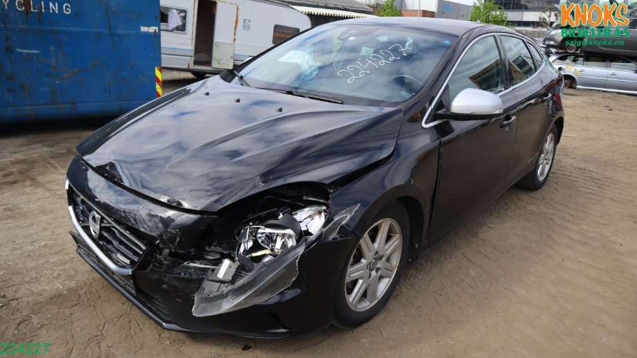 Volvo V40 2012-2019 , Motorkode: D4162T, Girkassekode: 