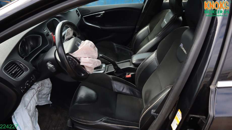 Volvo V40 2012-2019 , Motorkode: D4162T, Girkassekode: 