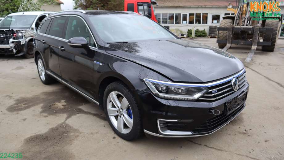VW Passat 2015-2019 (Fase 1) (B8) (B8), Motorkode: CUKC, Girkassekode: SCB