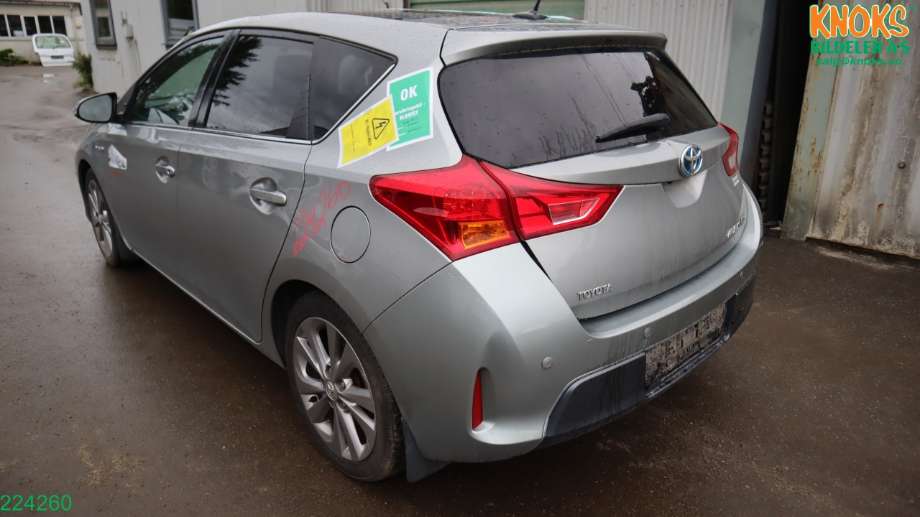 Toyota Auris 2013-2015 (Type II, Fase 1) , Motorkode: 2ZR-FXE, Girkassekode: P410