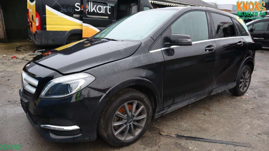 Mercedes B-Klasse 2011-2018 (W246) (W246), Motorkode: EM780.990, Girkassekode: 