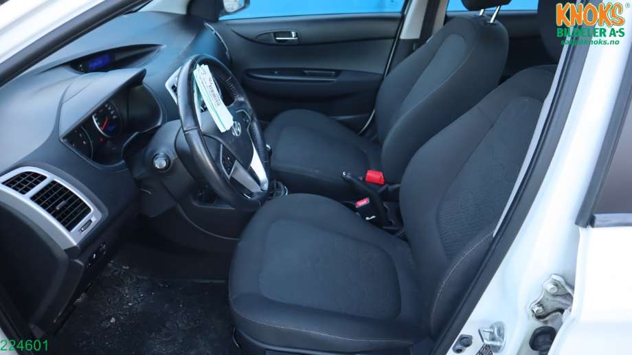 Hyundai i20 2009-2014 (Type I) , Motorkode: G4LA, Girkassekode: J