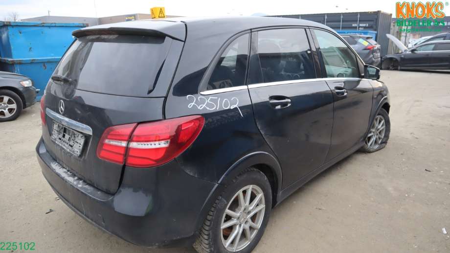 Mercedes B-Klasse 2011-2018 (W246) (W246), Motorkode: EM780.990, Girkassekode: