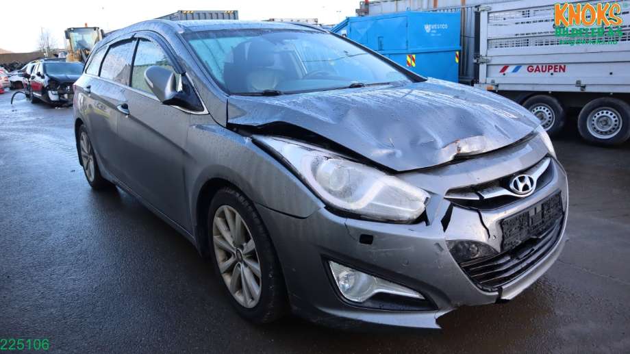 Hyundai i40 2012-2017 , Motorkode: D4FD, Girkassekode: 
