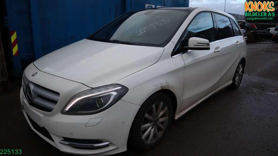 Mercedes B-Klasse 2011-2018 (W246) (W246), Motorkode: M270.910, Girkassekode: 
