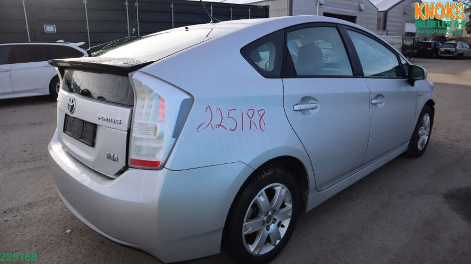 Toyota Prius 2009-2016 (Type III) (COMBI) (COMBI), Motorkode: 2ZR-FXE, Girkassekode: 