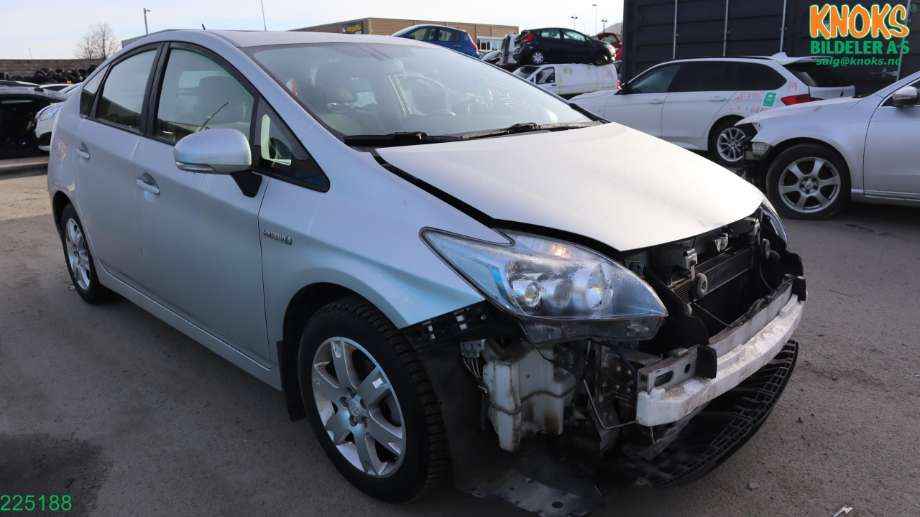 Toyota Prius 2009-2016 (Type III) (COMBI) (COMBI), Motorkode: 2ZR-FXE, Girkassekode: 