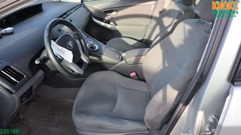 Toyota Prius 2009-2016 (Type III) (COMBI) (COMBI), Motorkode: 2ZR-FXE, Girkassekode: 