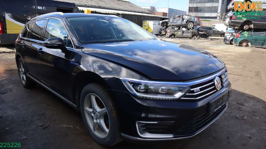 VW Passat 2015-2019 (Fase 1) (B8) (B8), Motorkode: CUKC, Girkassekode: RXG