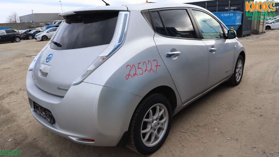 Nissan Leaf 2011-2017 (Type I) , Motorkode: EM61, Girkassekode: 