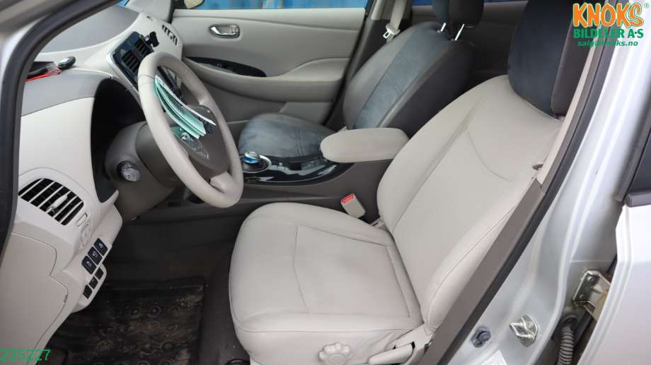 Nissan Leaf 2011-2017 (Type I) , Motorkode: EM61, Girkassekode: 