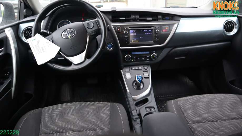 Toyota Auris 2013-2015 (Type II, Fase 1) delebil , Motorkode: 2ZR-FXE, Girkassekode: P410