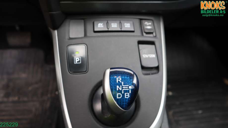 Toyota Auris 2013-2015 (Type II, Fase 1) delebil , Motorkode: 2ZR-FXE, Girkassekode: P410