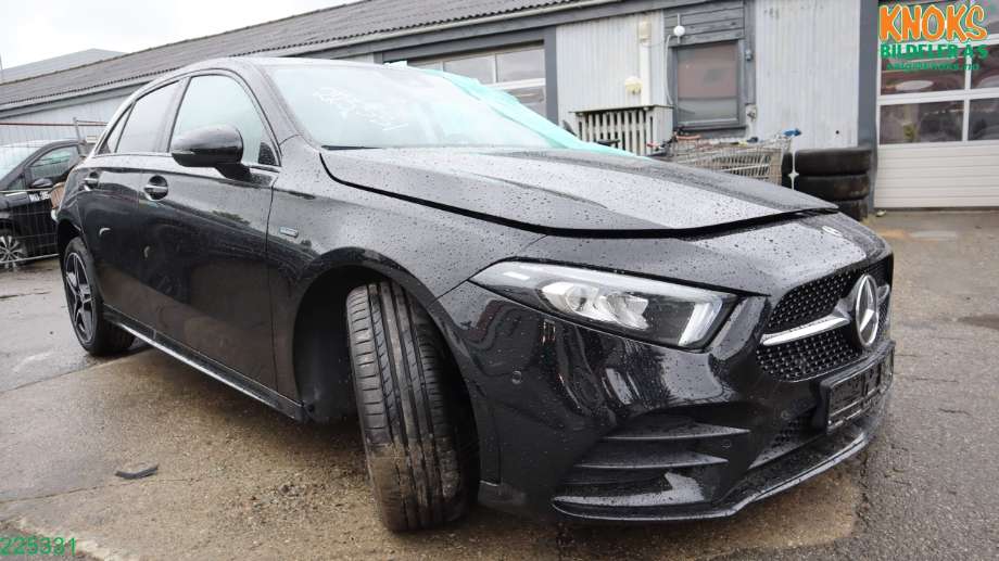 Mercedes A-Klasse 2018-->> (W177) (W177), Motorkode: M282.914, Girkassekode: