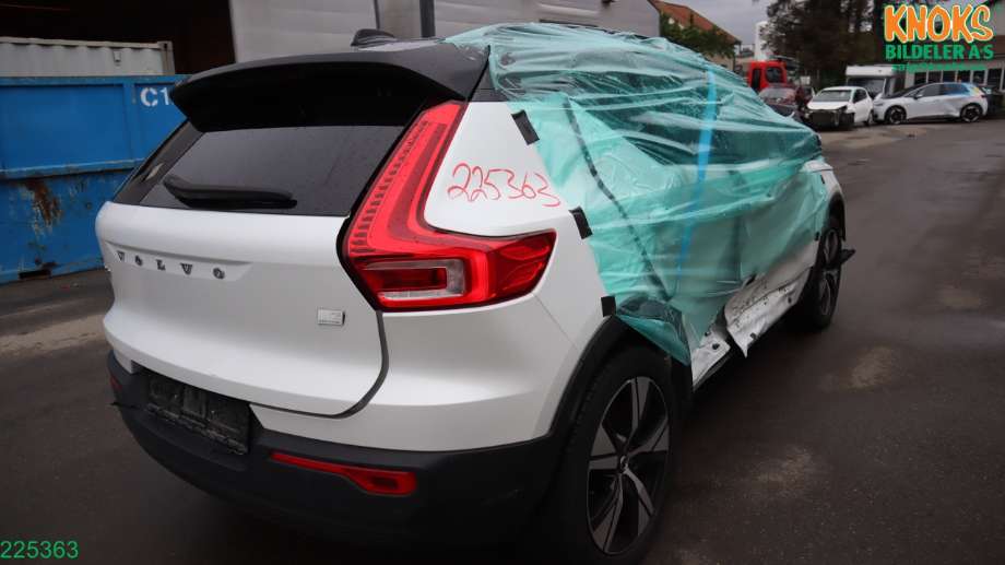 Volvo XC40 2018-2024 , Motorkode: E400V6, Girkassekode: