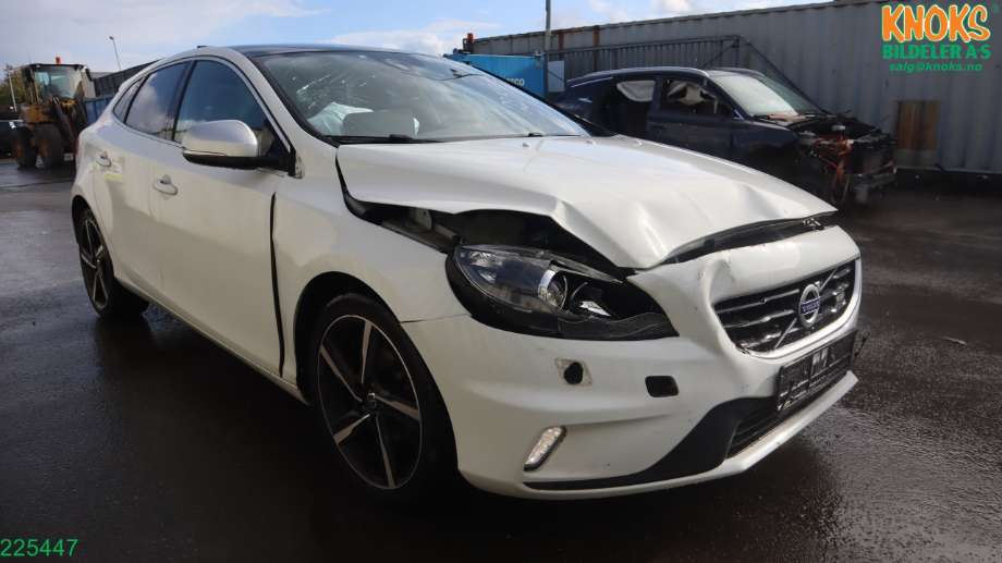 Volvo V40 2012-2019 , Motorkode: D4162T, Girkassekode: 