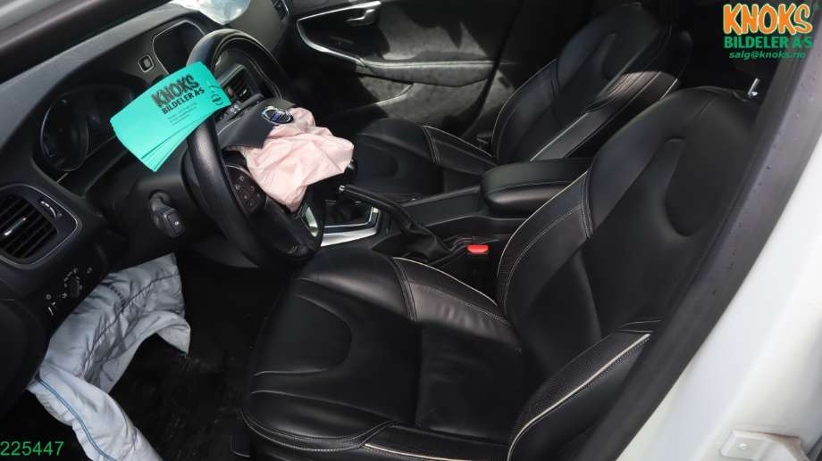 Volvo V40 2012-2019 , Motorkode: D4162T, Girkassekode: 